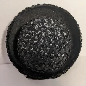 Accessories | Vintage Ladies Hats White Felt And Black Straw  display picture 1